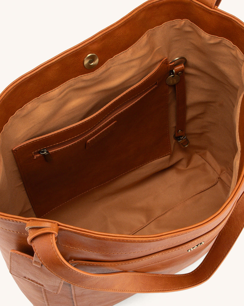 Clara Modern Chic | Stylish Tote Bag